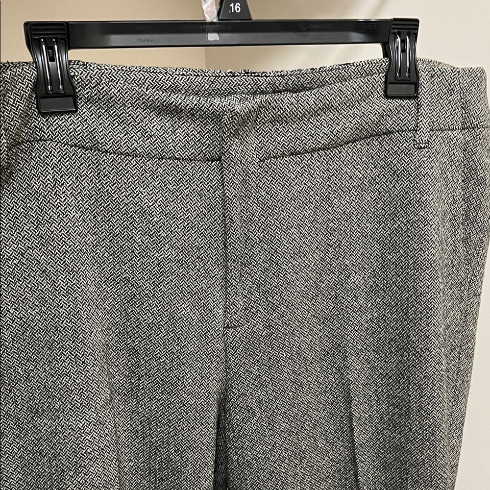 Banana Republic Women’s Black and beige Herringbone Pants